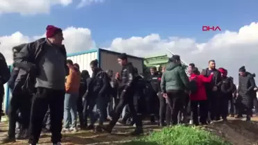Gebze'deki Fabrikada Çıkan Yangına İtfaiye Ekipleri Müdahale Ediyor