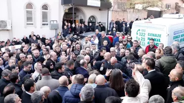 Akşener ve İmamoğlu afiş krizinin ardından ilk kez cenaze töreninde bir araya geldi