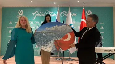 Moskova'da Türkiye'den Manzaralar Temalı Resim Sergisi Açıldı