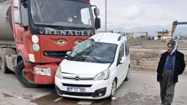 Şırnak'ta tanker ile hafif ticari araç çarpıştı: 1 yaralı