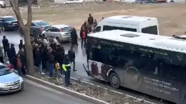 Elazığ'da Halk Otobüsü Çocuğa Çarptı