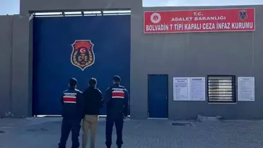 Afyonkarahisar'da 4 ayrı suçtan aranan şahıs JASAT ekipleri tarafından yakalandı