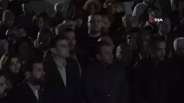 Adana'da depremin yıl dönümünde gözyaşları sel oldu
