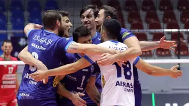 Arkas Spor, CEV Kupası çeyrek final rövanş maçında Olympiakos'u konuk edecek