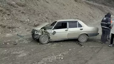 Kastamonu Daday'da Kamyonet ile Otomobil Çarpıştı: 2 Yaralı