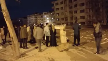Malatya'da depremde hayatını kaybedenler için anma etkinliği düzenlendi