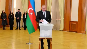 Azerbaycan'da Devlet Başkanı İlham Aliyev'in beşinci dönem seçimi kazanması bekleniyor