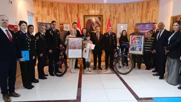 Kırklareli Öğrenciler Jandarma Resim Yarışmasında Ödüllendirildi