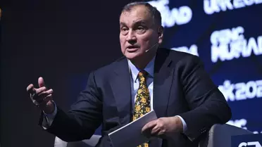 Yıldız Holding Yönetim Kurulu Üyesi Murat Ülker; İşe başladığımda babam kamyon boşaltmak dahil yaptırmıştı, her işe koştum