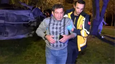 Kartal'da Kaza: Otomobil Hafif Ticari Araça Çarptı, Ağaca Çarparak Durabildi