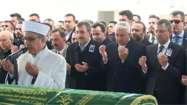 Milli Savunma Bakanı Yaşar Güler'in Babası Fikret Güler Son Yolculuğuna Uğurlandı