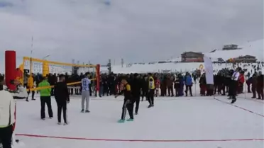 Hakkari'de Kar Festivali Düzenlendi