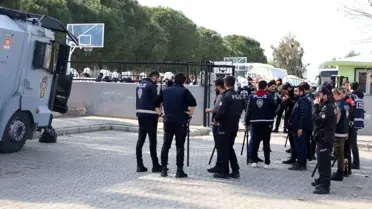 Turgutluspor-Karşıyaka Maçında Arbede: 1 Polis Yaralandı, 2 Taraftar Gözaltına Alındı