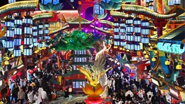 Qingdao'da Bahar Bayramı Tatili Işıklarla Kutlandı
