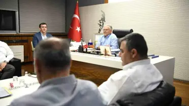 Kayseri Büyükşehir Belediye Başkanı Dr. Memduh Büyükkılıç, gece gündüz çalışmalarını sürdürüyor