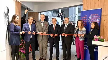 Estonyalı Sanatçının Sergisi Antalya'da Açıldı