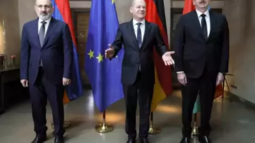 Azerbaycan Cumhurbaşkanı Aliyev, Almanya Başbakanı Scholz ve Ermenistan Başbakanı Paşinyan ile görüştü