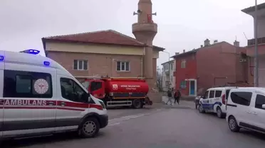Cami tuvaletinde kendini yakmak isteyen kişiyi imam ikna etti
