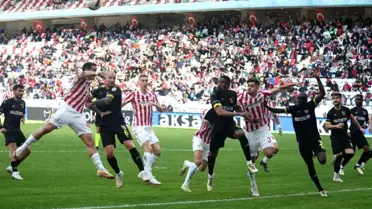 Antalyaspor, İstanbulspor'u 2-0 mağlup etti
