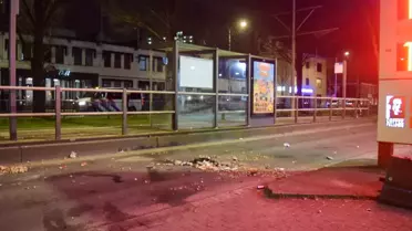 Hollanda'da Eritreli gruplar arasında çatışma ve araçların ateşe verilmesi