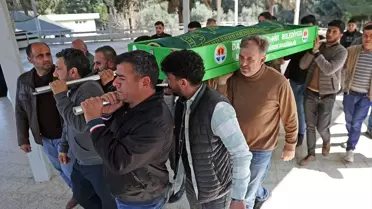 Marmara Denizi'nde batan kargo gemisinin aşçısının cenazesi Adana'da defnedildi