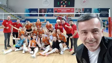 Sakarya Voleybol, grup lideri olarak yarı finallere yükseldi