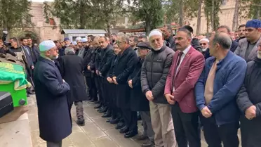 Bakan Özhaseki, Şeyh Turesan Veli Yardımlaşma ve Yaşatma Derneği Başkanı'nın cenazesine katıldı