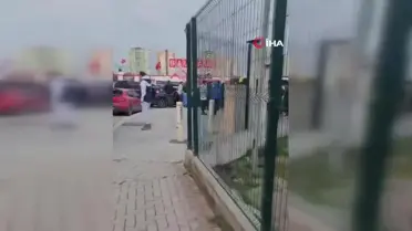 Beylikdüzü E-5 yan yolda feci kaza: 1'i ağır 3 yaralı