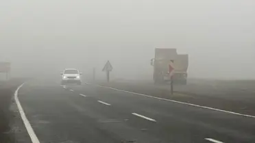 Tekirdağ'da etkili olan sis görüş mesafesini 50 metrenin altına düşürdü