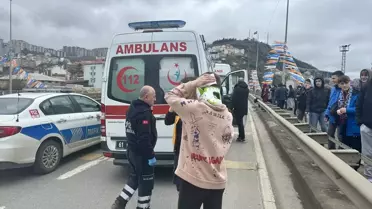 Trabzon'da Midibüs Tıra Çarptı: 5 Yaralı