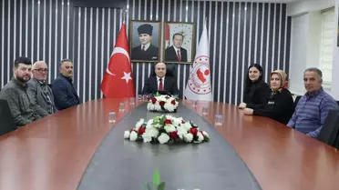 Artvin Valisi Cengiz Ünsal, Şehit ve Gazi Aileleri Derneği Yönetim Kurulu ile görüştü