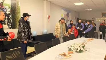 Kocaeli'de Onkoloji Servisinde Tedavi Gören Genç, Yunus Polisi Olma Hayalini Gerçekleştirdi