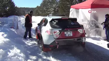 Kars'ta rallicilerin karla sınavı