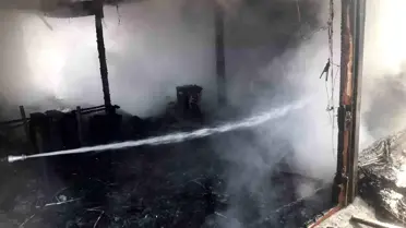 Sivas'ın Kangal ilçesinde çıkan yangın paniğe neden oldu