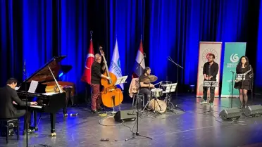 Amsterdam Yunus Emre Enstitüsü'nden Türk Müziği Konseri
