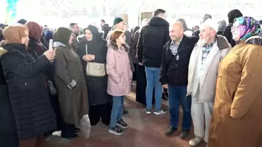 Kütahya'da Ramazan Umresi İçin Yola Çıkan İlk Kafile Dua ve Gözyaşlarıyla Uğurlandı