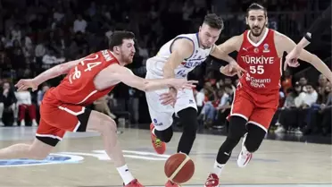 Mücadele nefes kesti! Millilerimiz, İzlanda'yı son saniyede devirdi