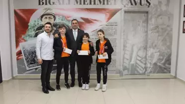 Biga Ortaokulu Öğrencileri Yüzme İl Birinciliği'nde Dereceler Elde Etti