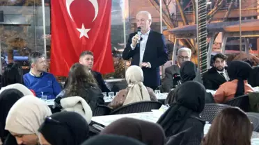 AK Parti Kütahya Belediye Başkan Adayı Kamil Saraçoğlu, Dumlupınar Üniversitesi öğrencileriyle buluştu