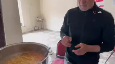 Tunceli'de Komünist başkan adayı nohut çorbası dağıttı