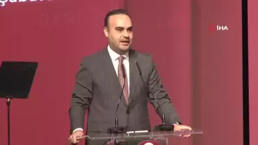 'Arap-İslam Bilimler Tarihi' kitap lansmanı ve '100'üncü Doğum Yılında Prof. Dr. Fuat Sezgin'e Vefa' töreni AKM'de yapıldı