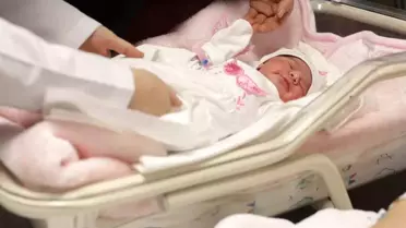 Kahramanmaraş'ta 29 Şubat'ta doğan bebeğe 'İnci' ismi verildi