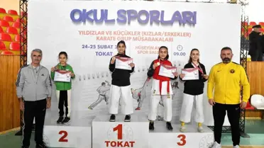 Kayserili sporcular Okullar Arası Grup Karate Müsabakaları'nda başarılı oldu