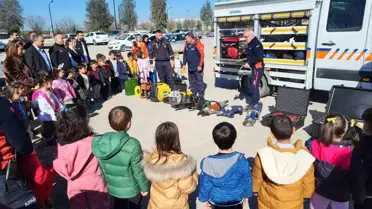 Adıyaman Zübeyde Hanım Anaokulu öğrencileri AFAD ve 112 Acil Çağrı Merkezi'ni gezdi