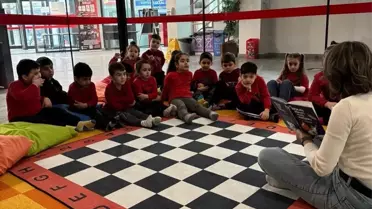 Kırklareli'nde anaokulu öğrencileri kütüphaneyi ziyaret etti