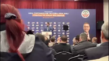 Murat Kurum, Şahintepe Mahallesi'nde protesto ile karşılaştı