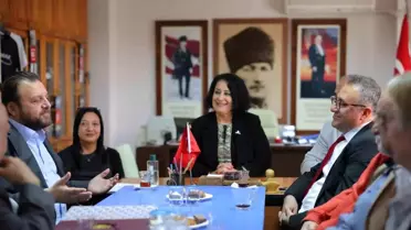 Cumhur İttifakı Marmaris Belediye Başkan Adayı Serkan Yazıcı, Atatürkçü Düşünce Derneği'ni ziyaret etti