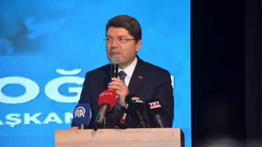 Adalet Bakanı Yılmaz Tunç, Sinop'ta yeni anayasa mücadelesi vereceğini açıkladı