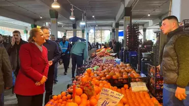 İzmit Belediye Başkanı Fatma Kaplan Hürriyet Pazarcı Esnafını Ziyaret Etti