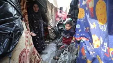Gazze'de Çocuklar Açlıktan Ölüyor